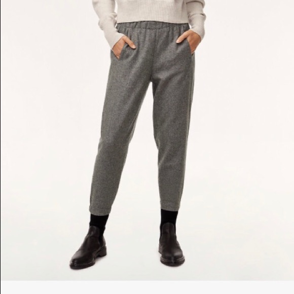 ✅SOLD Aritzia  Babaton Dexter - Picture 2 of 14